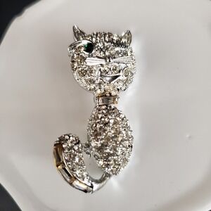 Vintage PELL Winking Cat Pin Brooch Silver Tone with Clear Rhinestones Green Eye